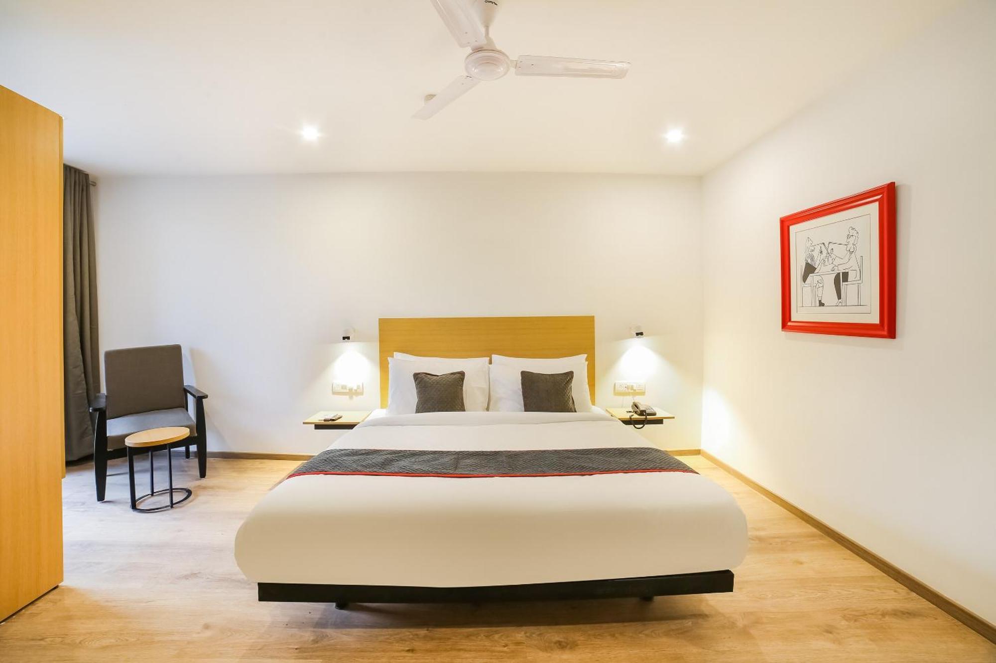 Super Townhouse Near Appu Ghar Hotel Гургаон Екстериор снимка